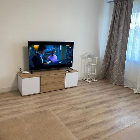 Апартаменти Panorama Vinița Exterior foto